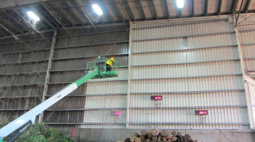 commercial-pressure-washing-metal-building-1